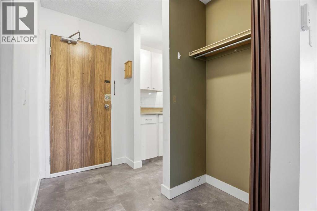 3204, 80 Glamis Drive SW — photo 6