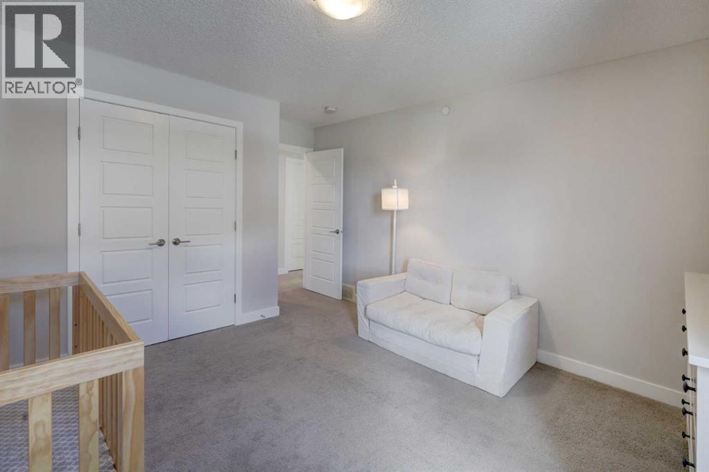 468 Livingston View NE - 27