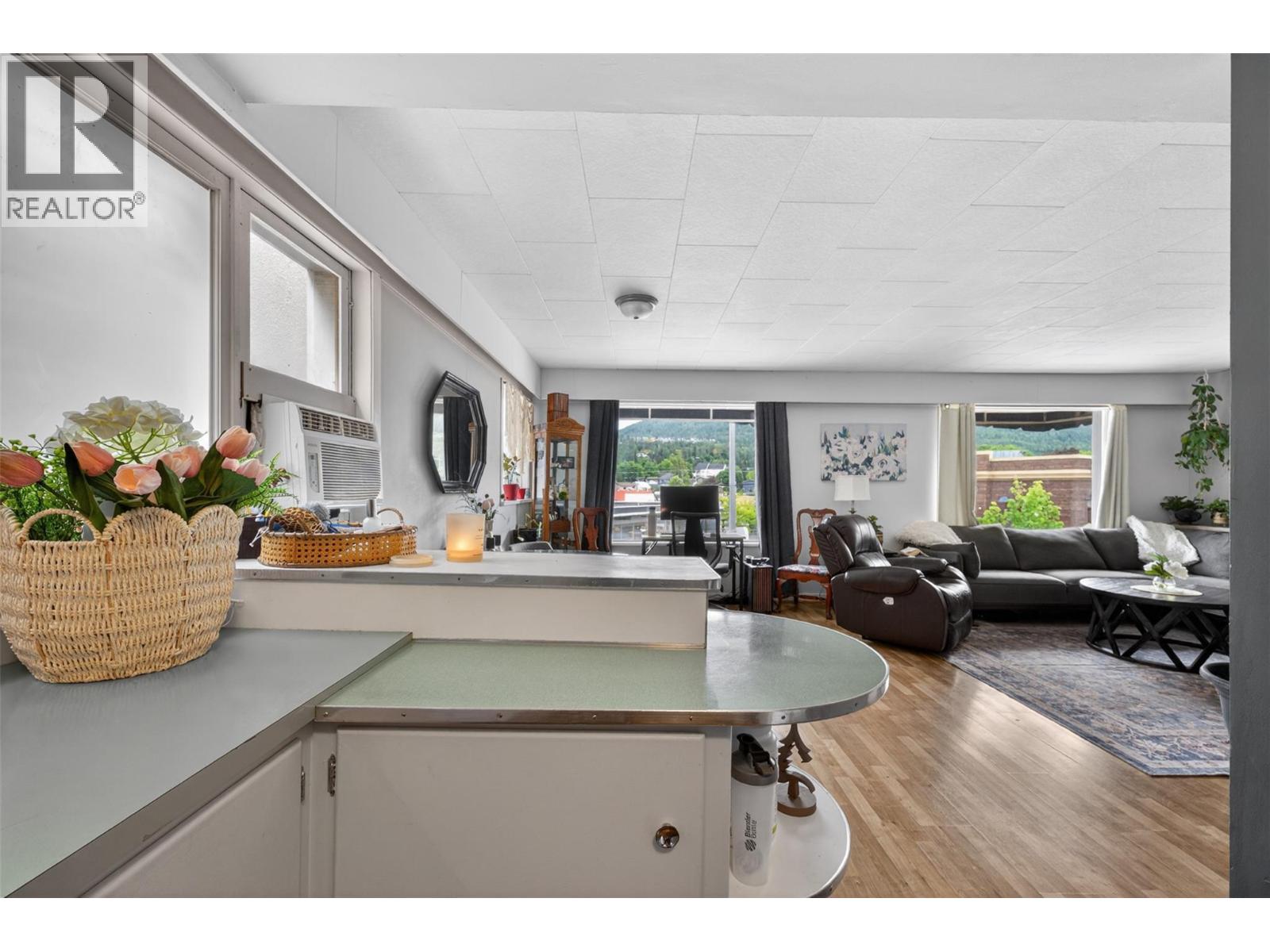  81 Hudson Avenue Northeast, Salmon Arm