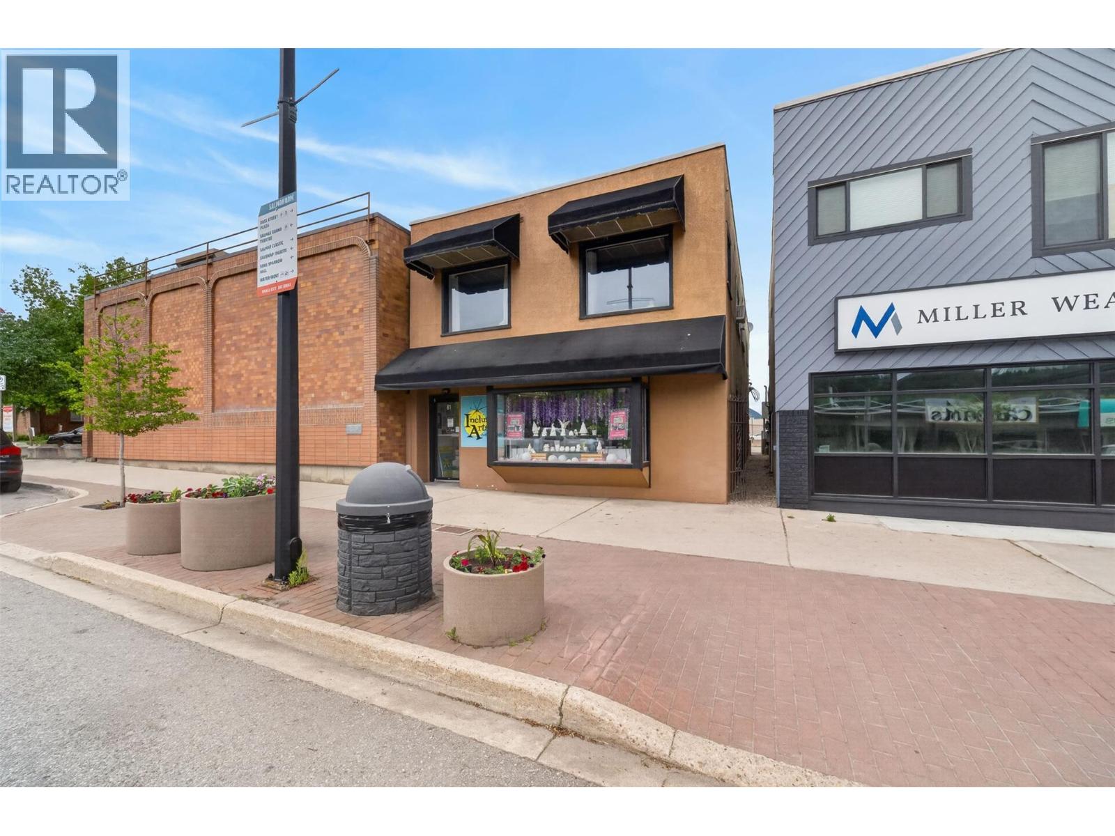  81 Hudson Avenue Northeast, Salmon Arm