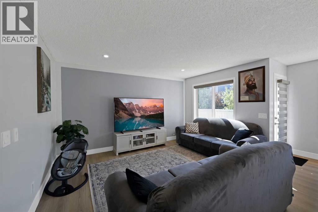 218 Saddlefield Place NE — photo 10