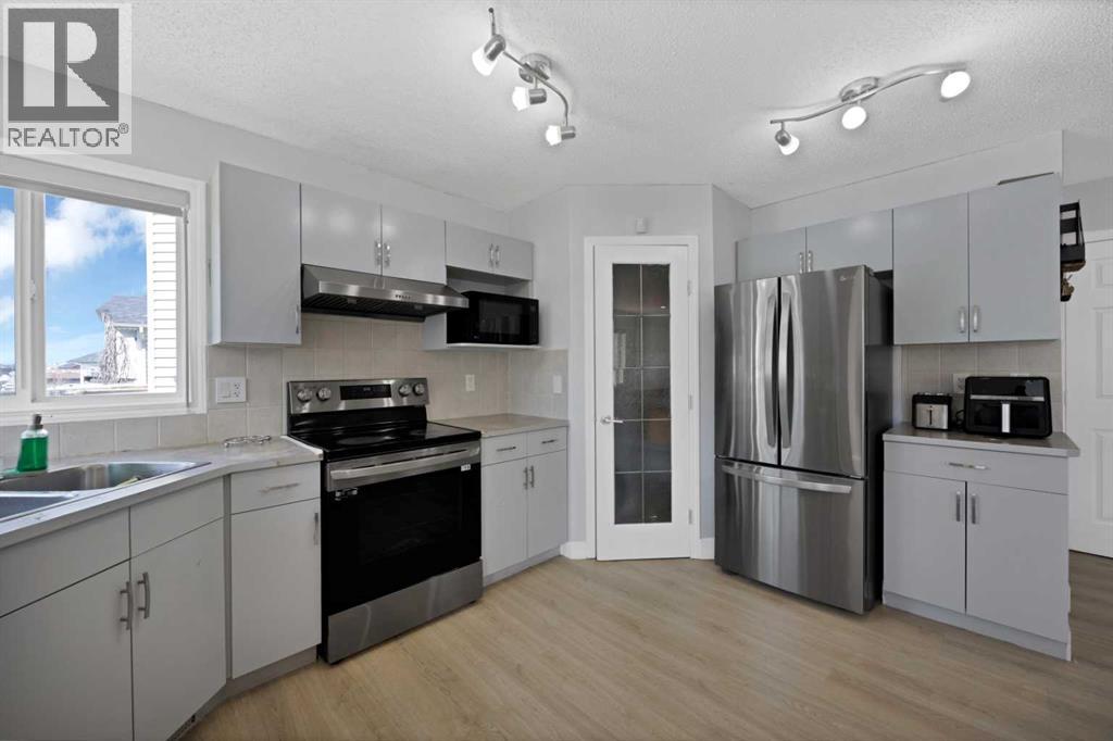 218 Saddlefield Place NE — photo 14