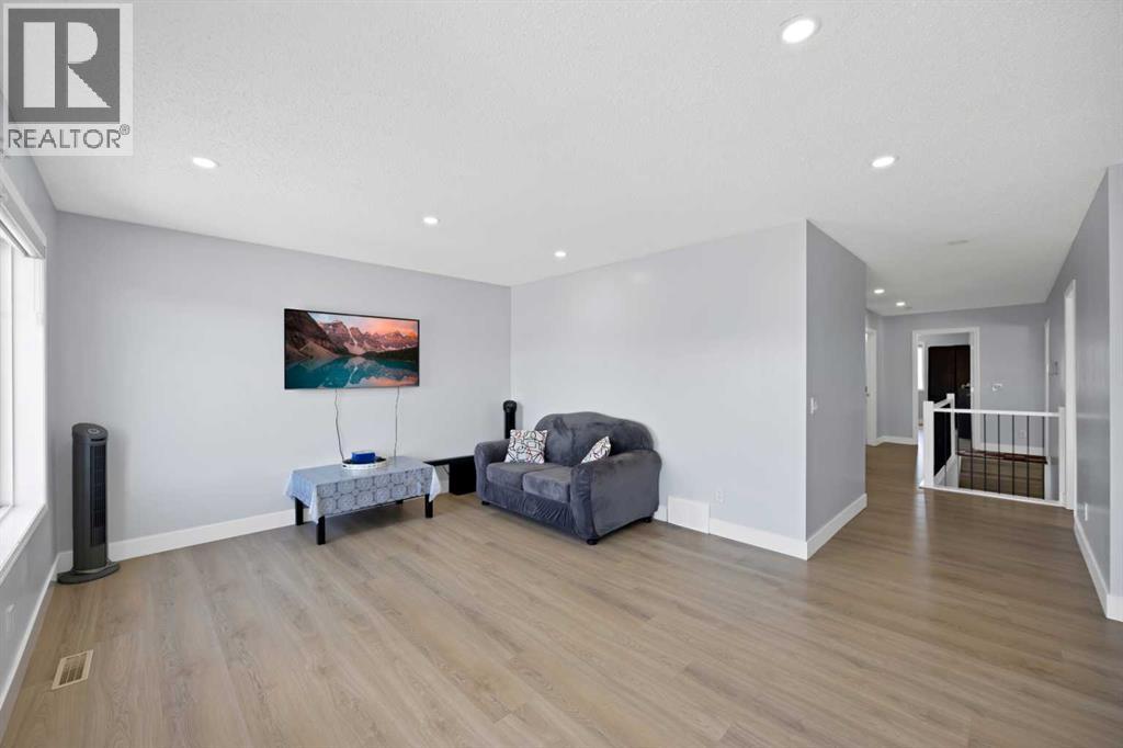 218 Saddlefield Place NE — photo 25
