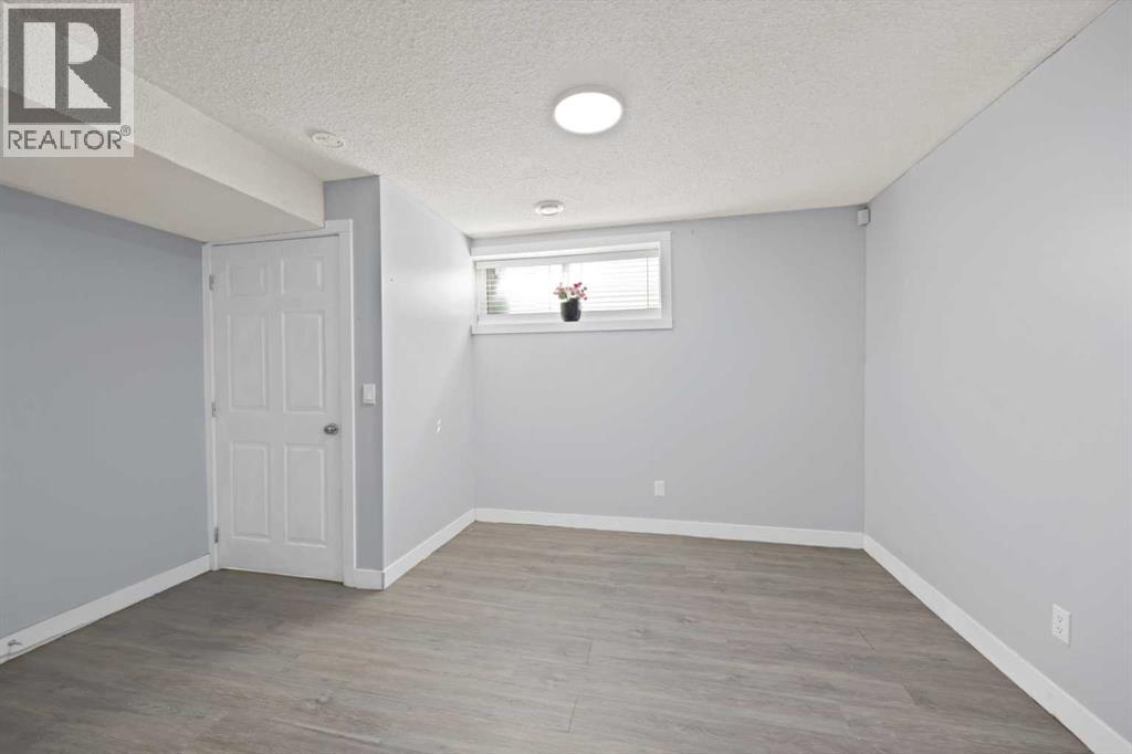 218 Saddlefield Place NE — photo 36