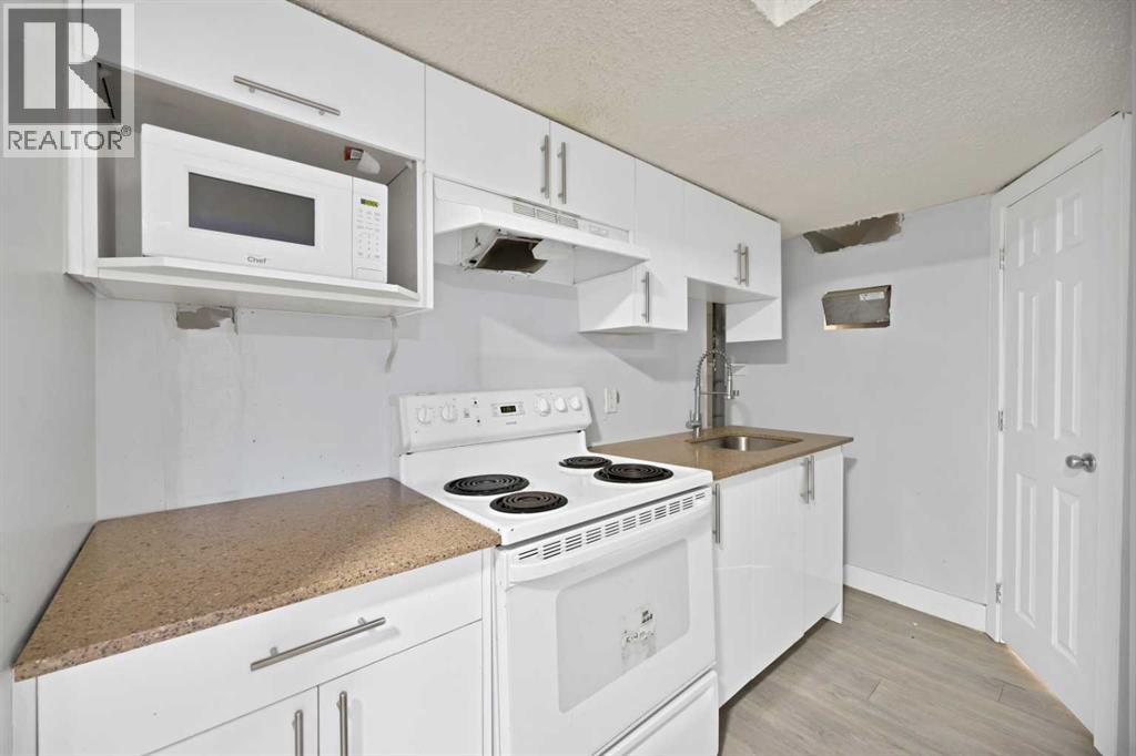 218 Saddlefield Place NE — photo 38