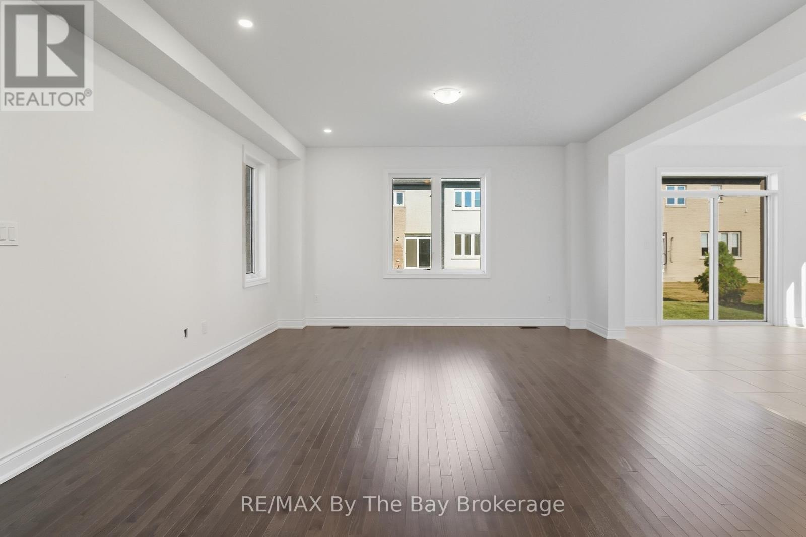 59 AMBER DRIVE - 11