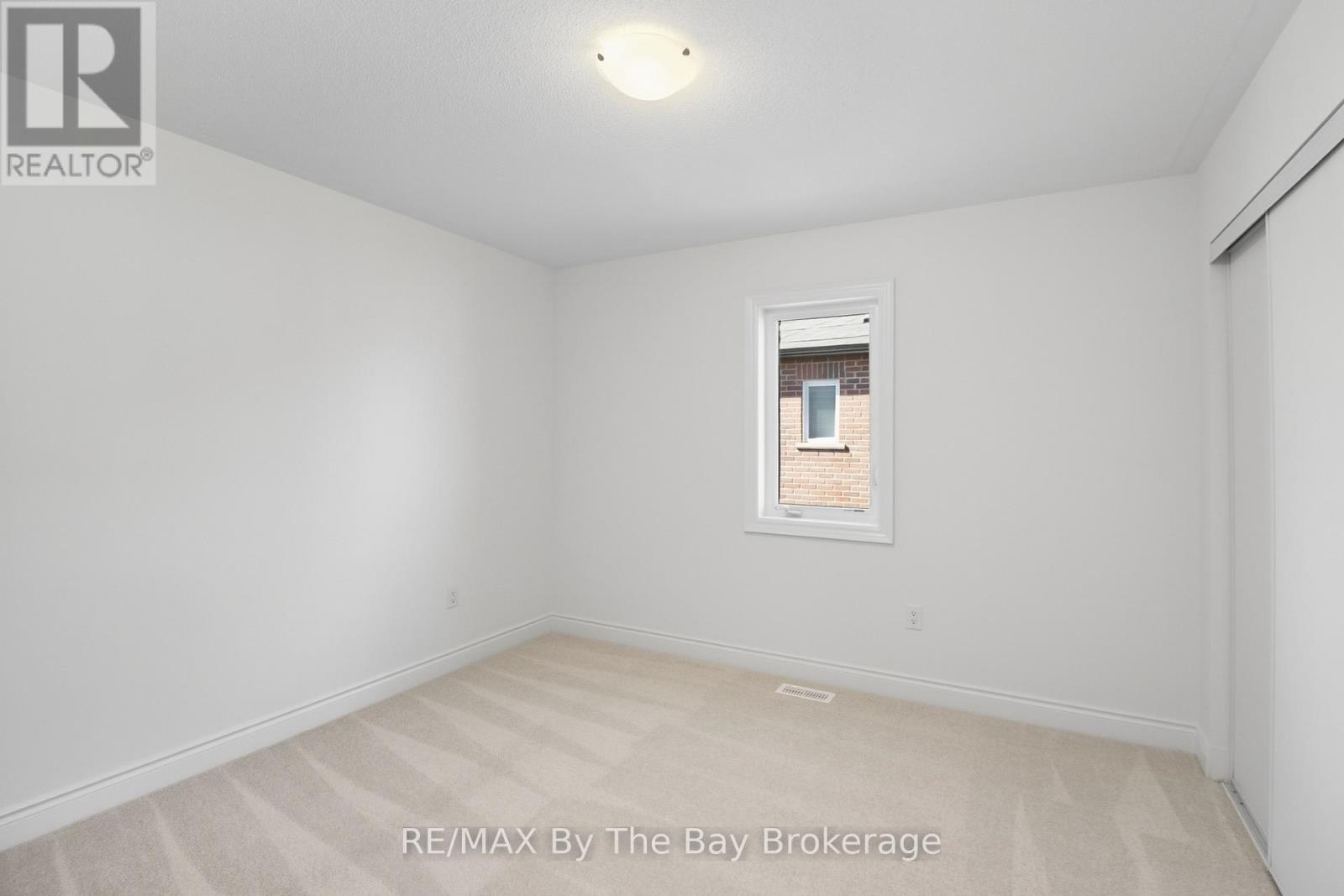 59 AMBER DRIVE - 32