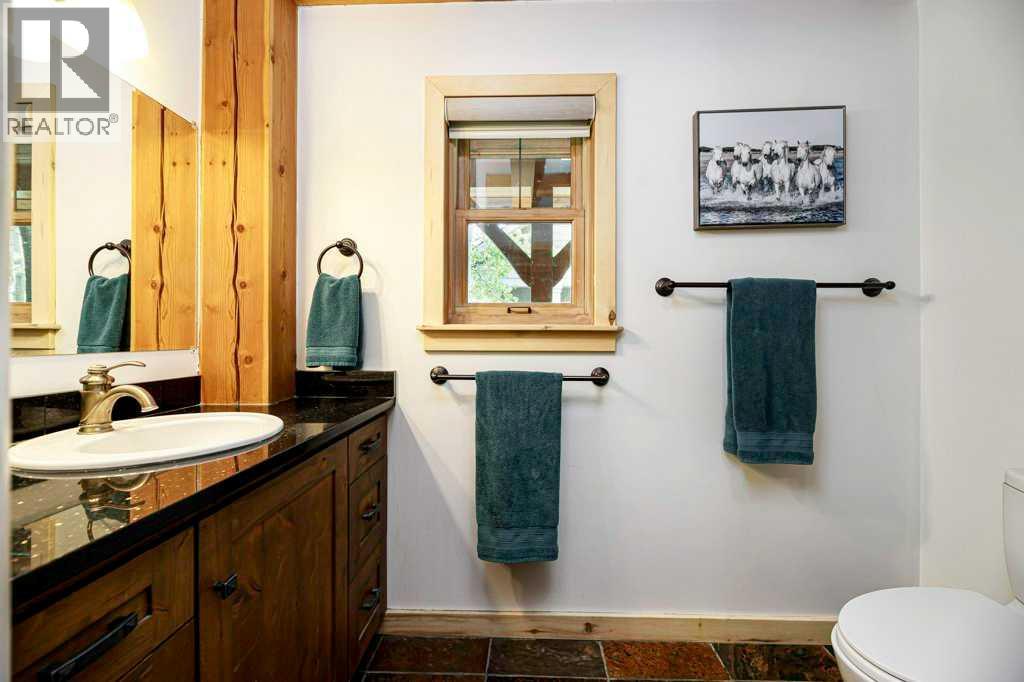Main floor 4pc bath