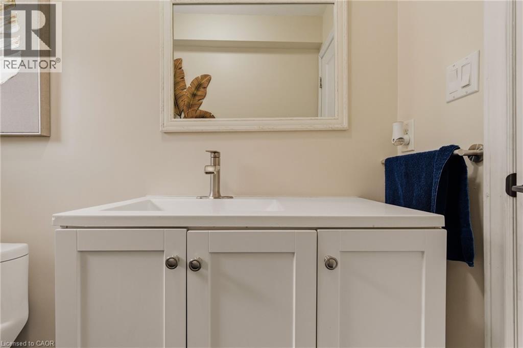 1262 HIDDEN VALLEY Road - 32