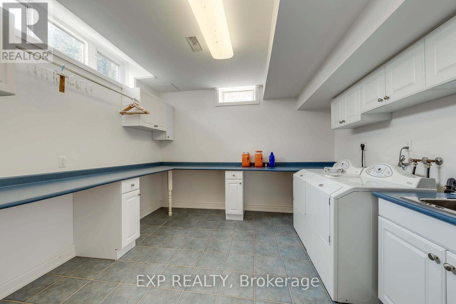 530 GOLFVIEW COURT - 43