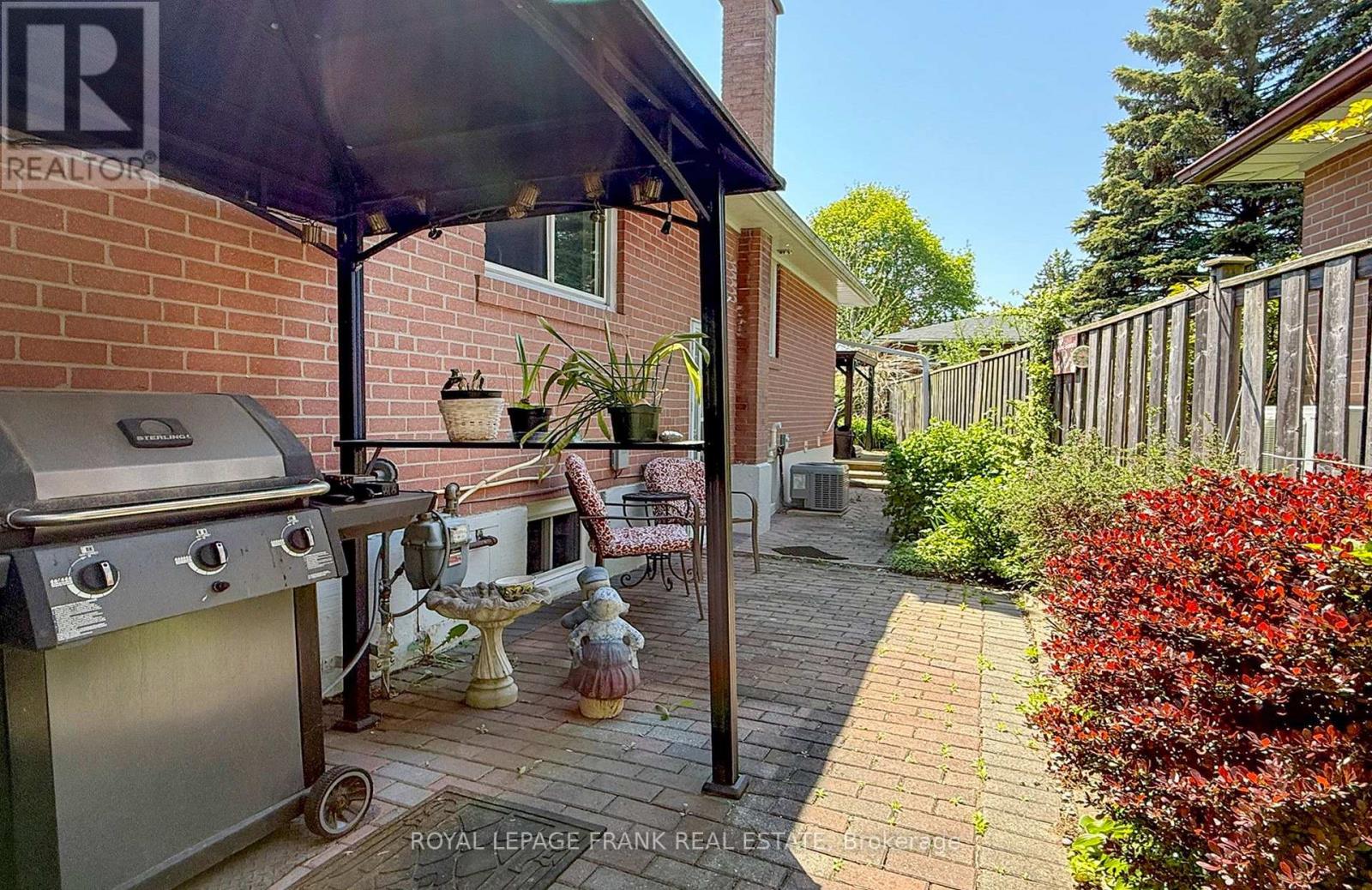 336 VIEWMOUNT STREET - 28