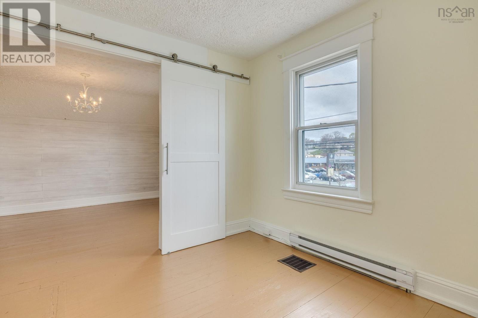 Property 38 of 49 of 206 Pleasant Street