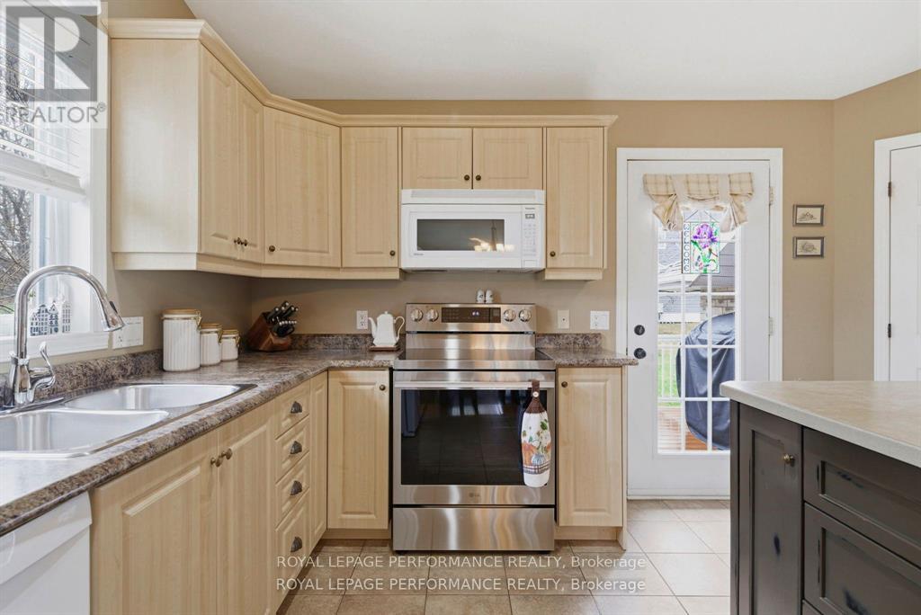 18353 LANA DRIVE - 11