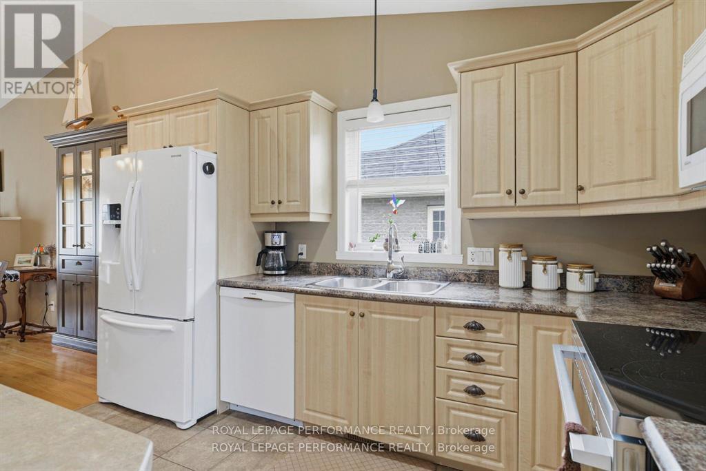 18353 LANA DRIVE - 12