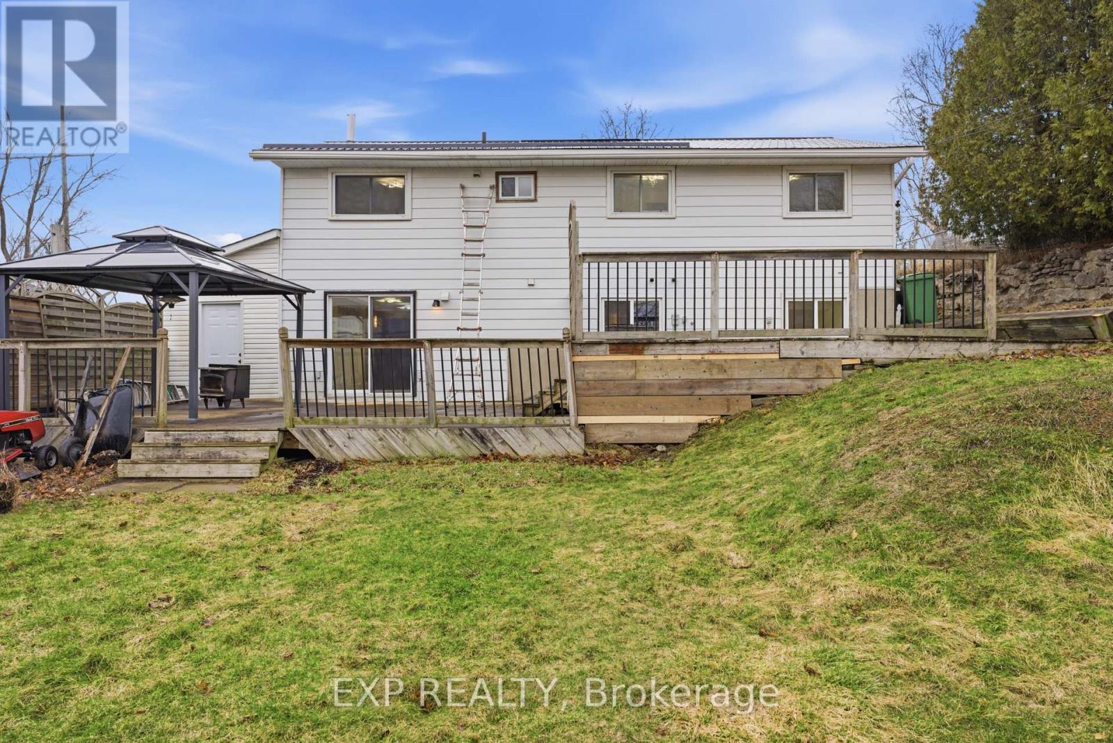 696 WHITES ROAD - 34