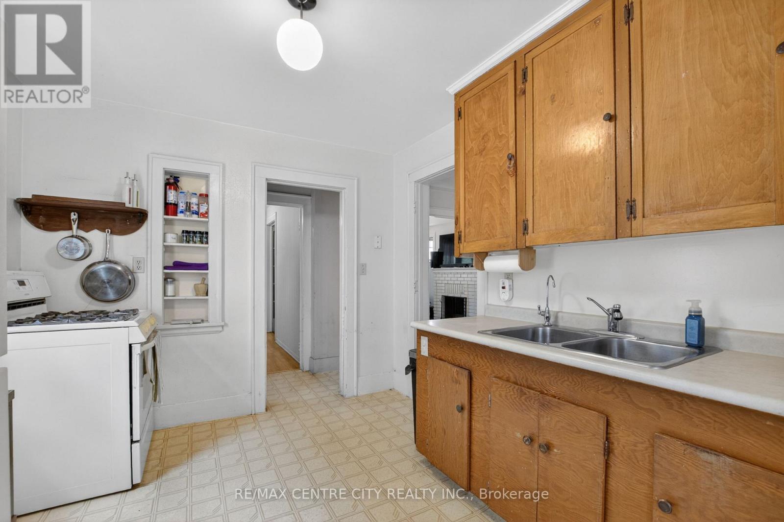 43 STANLEY STREET - 16