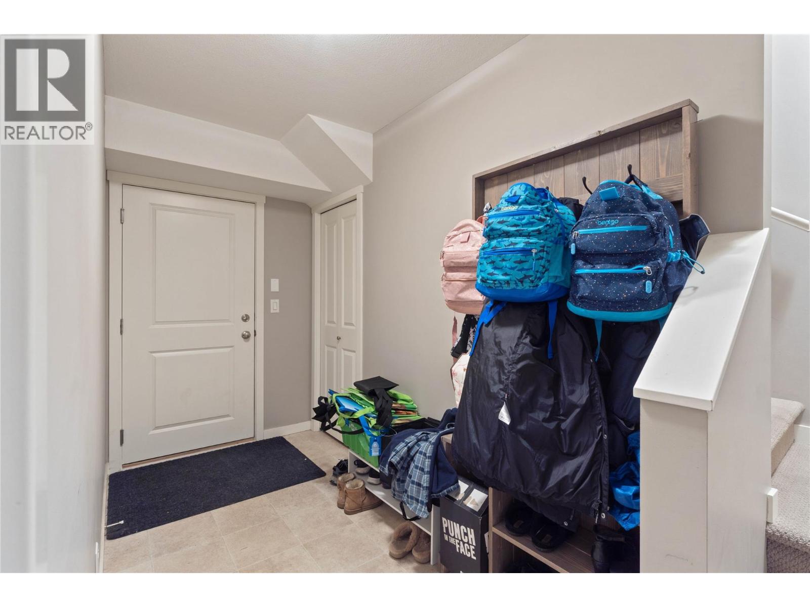 #56 2860 Valleyview Drive - 20