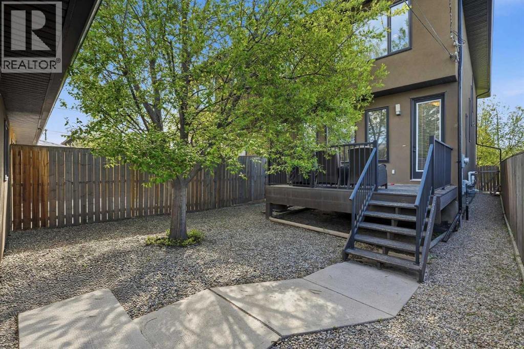 314 30 Avenue NE - 36