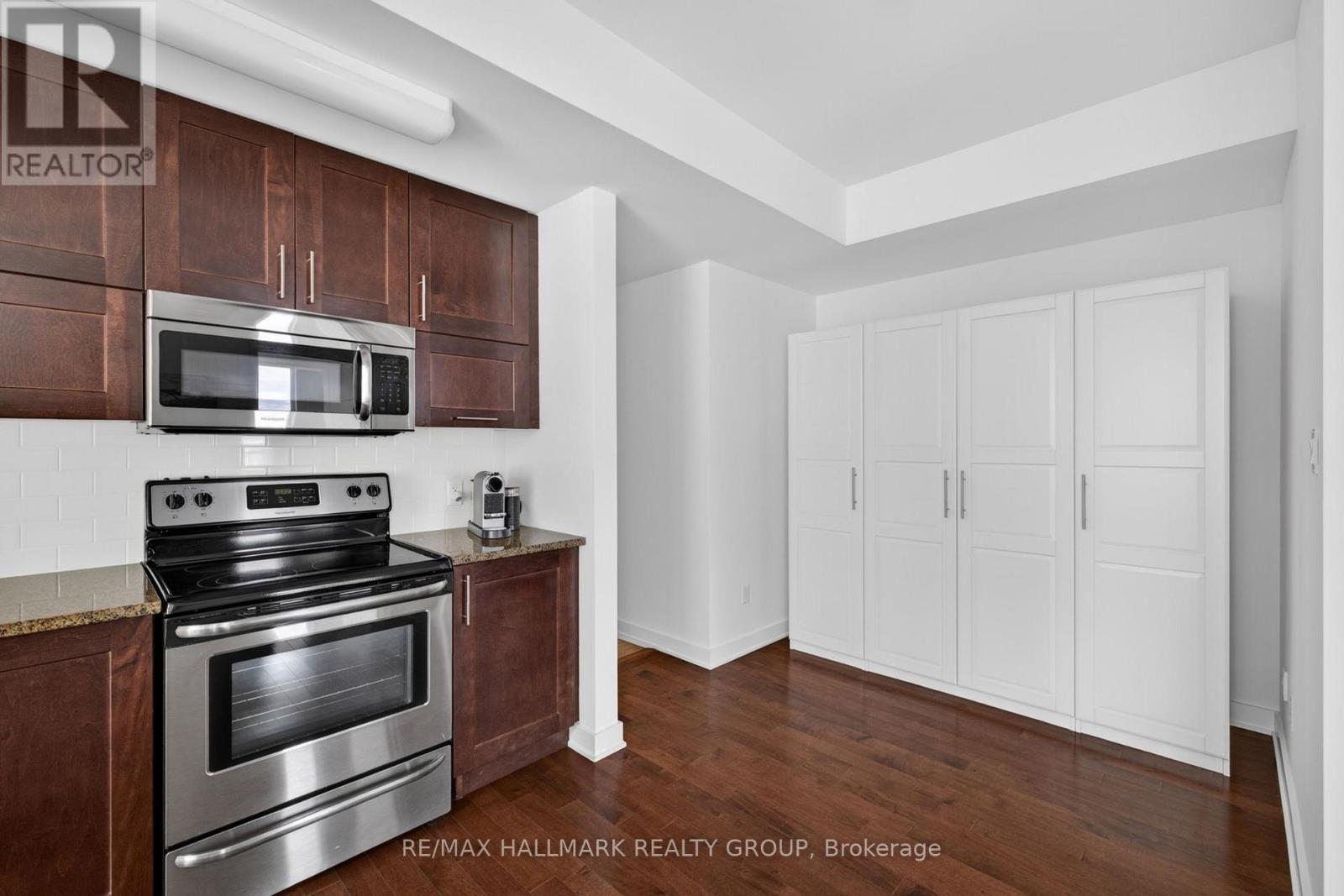 #2304 179 METCALFE STREET - 11