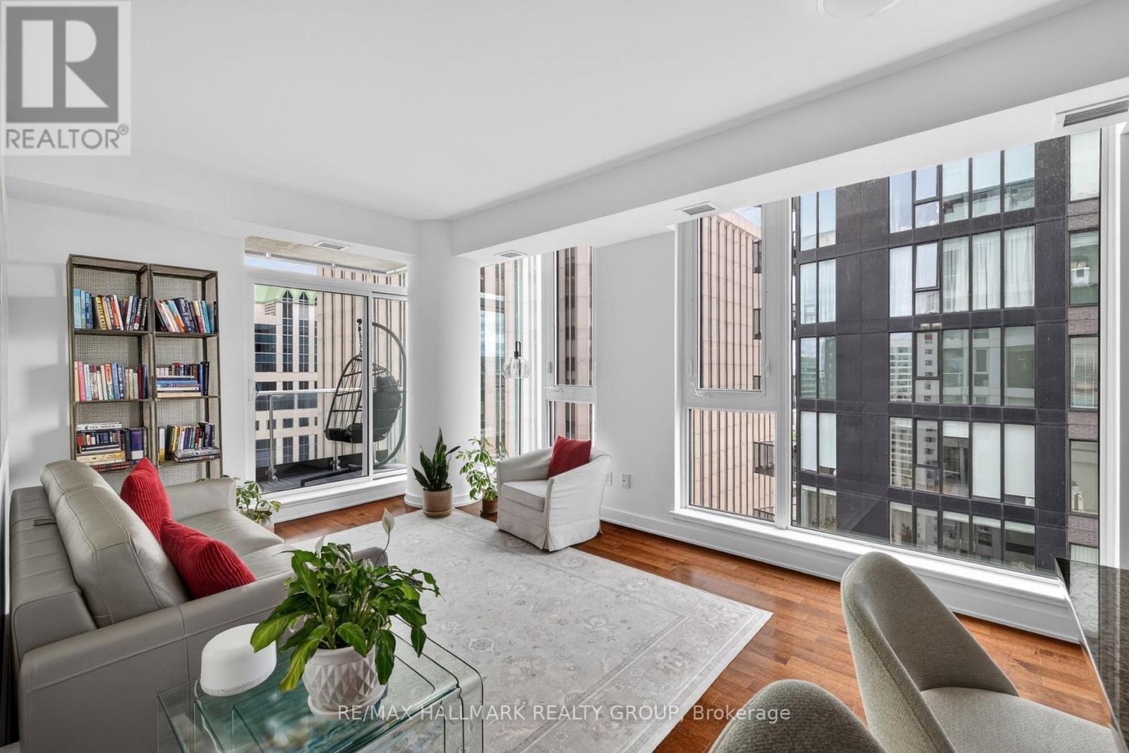 #2304 179 METCALFE STREET - 2