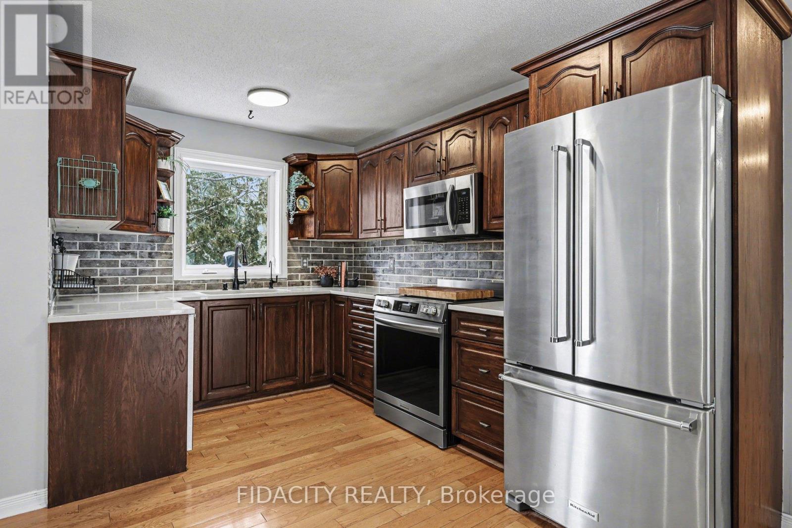 266 CLIFFORD CAMPBELL STREET - 9