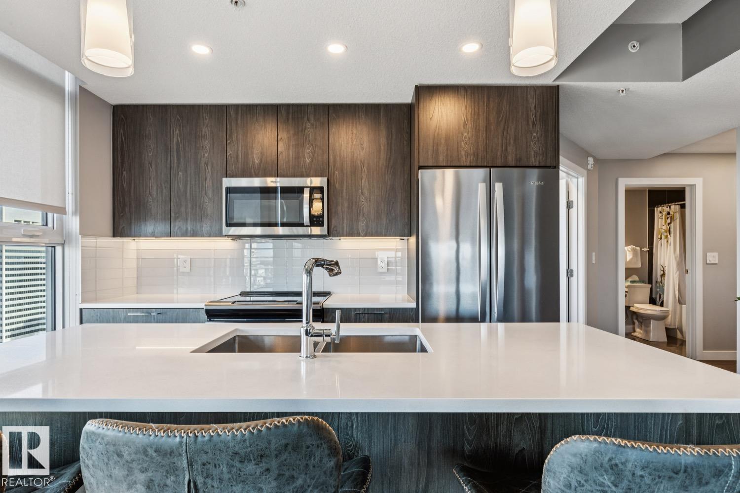 #3302 10180 103 ST NW - Image 2