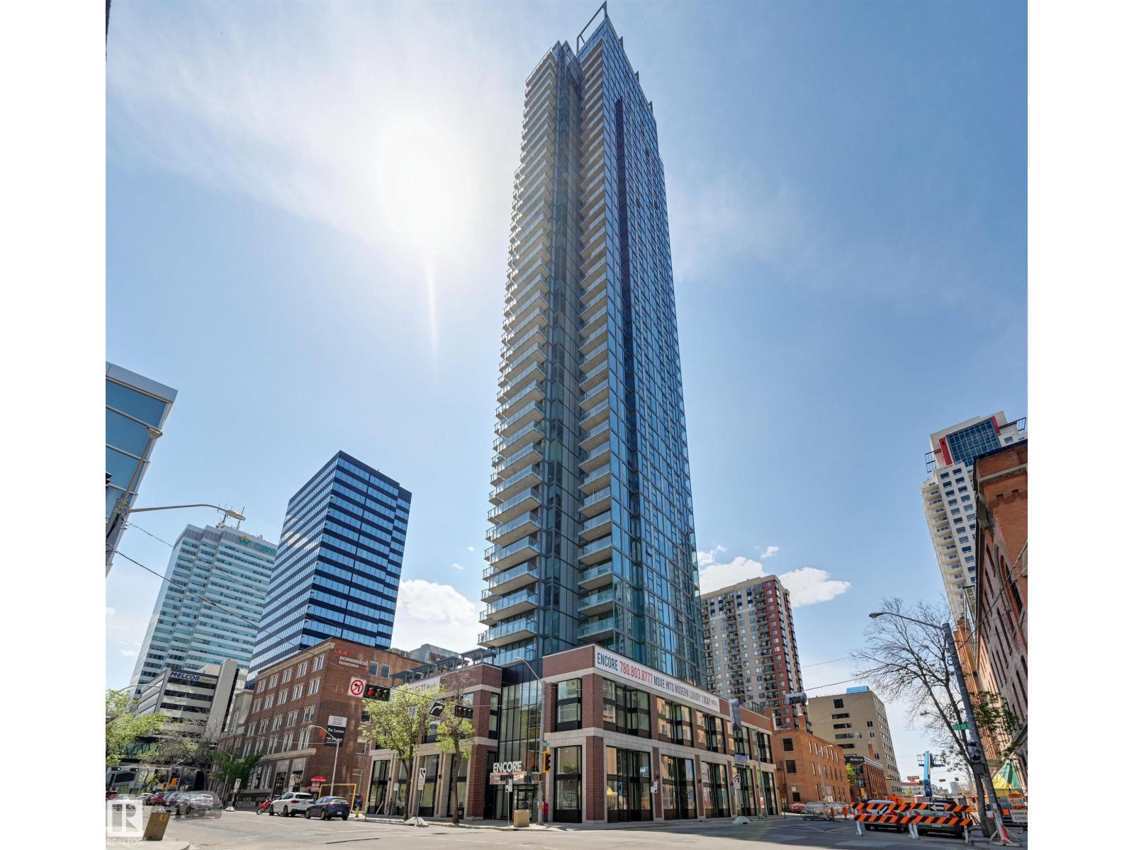 #3302 10180 103 ST NW - 4