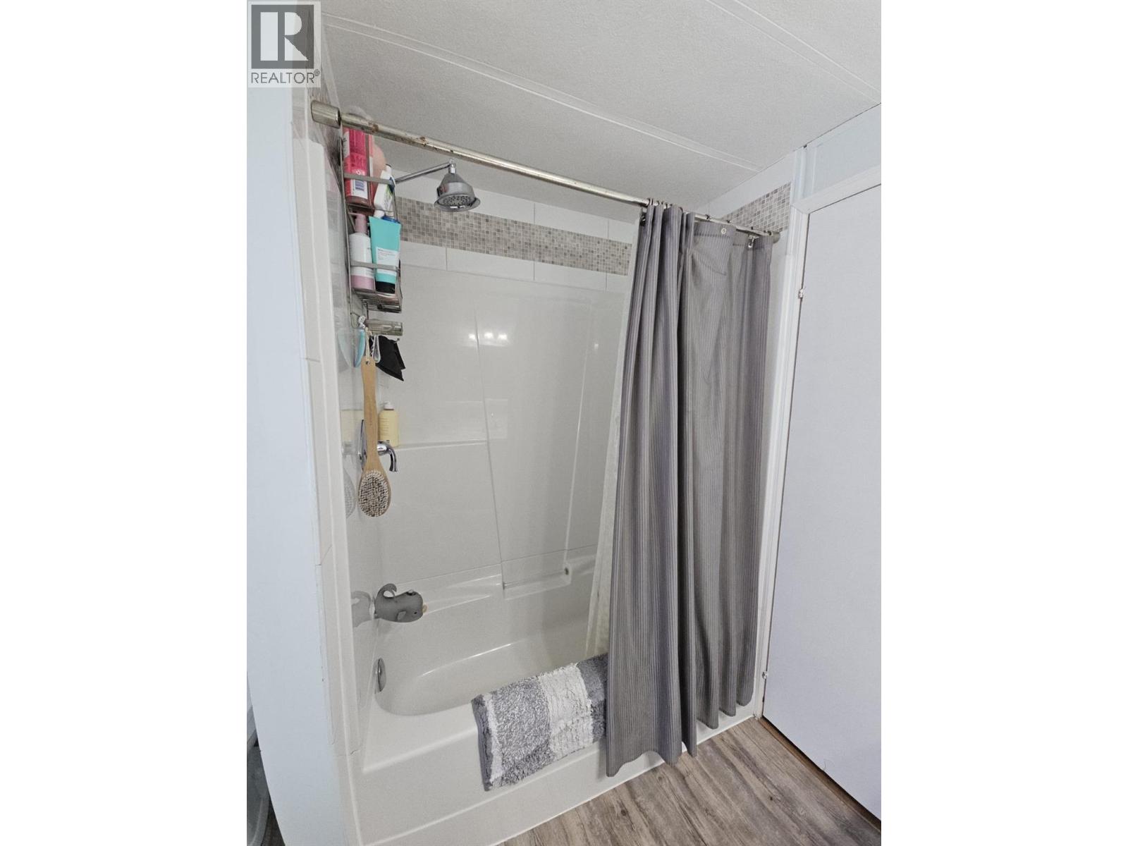 5256 45 Street SE, Chetwynd