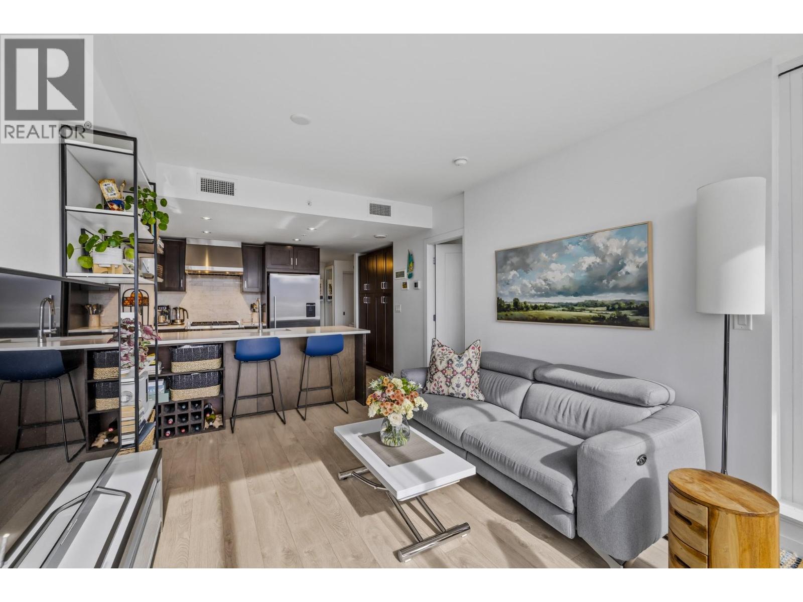 1204 485 Groves Avenue, Kelowna