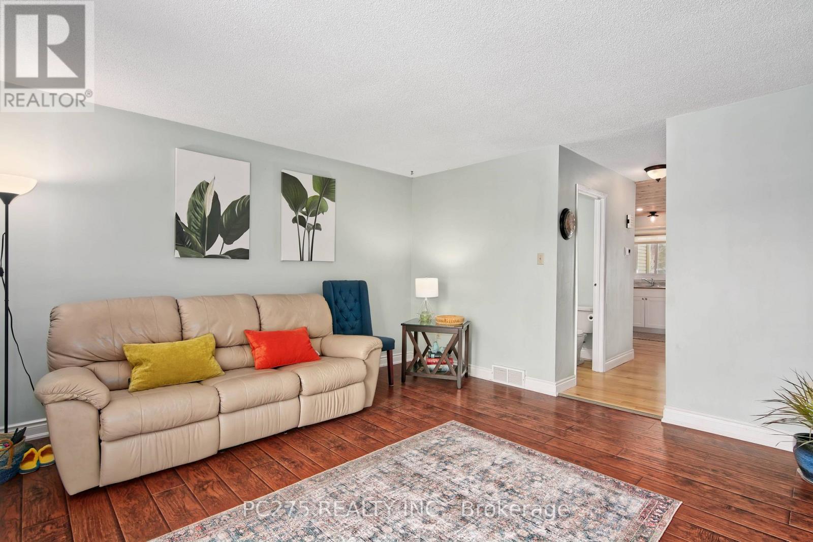 #24 301 CARLOW ROAD - 9