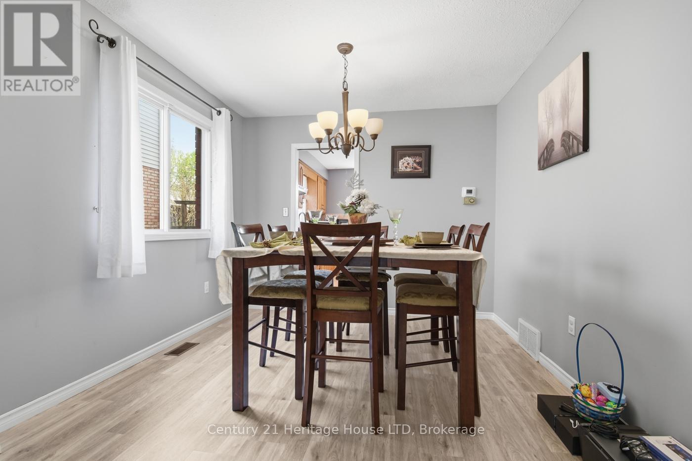 6864 SUNRISE COURT - 10