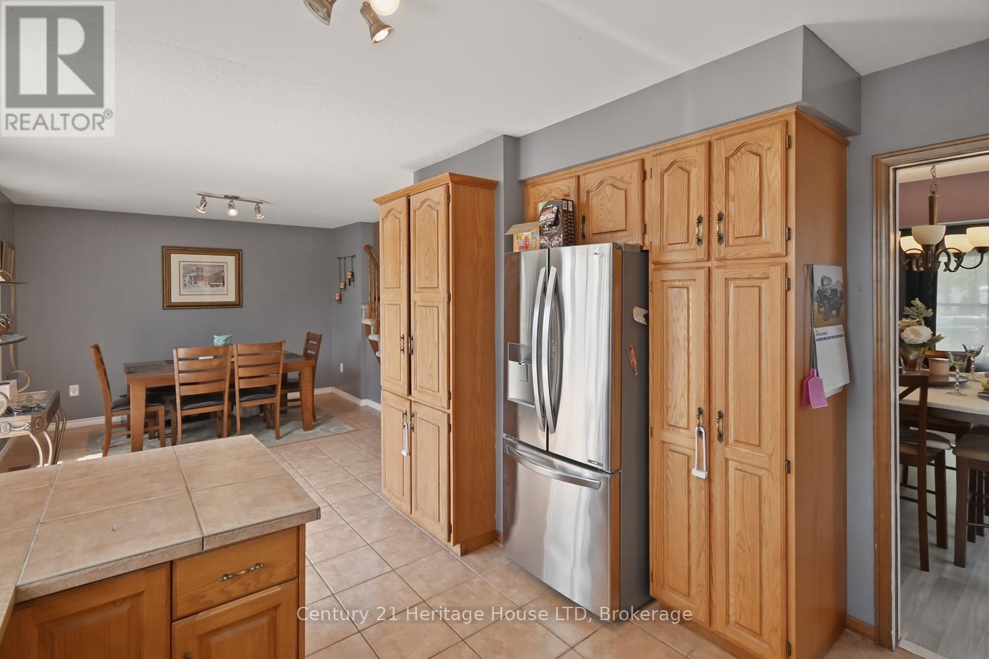 6864 SUNRISE COURT - 13