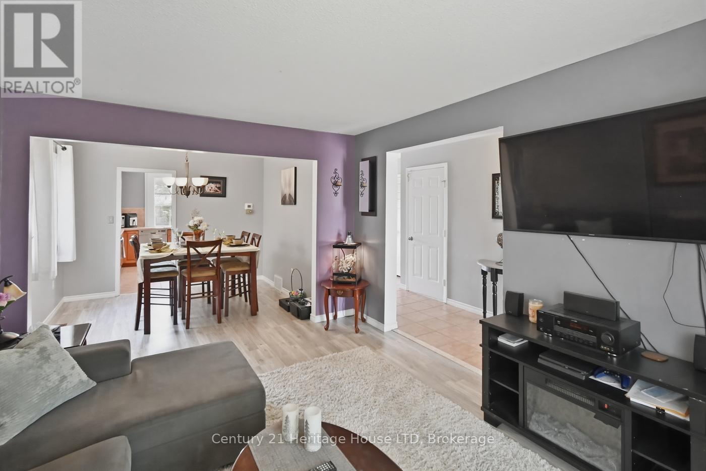 6864 SUNRISE COURT - 9
