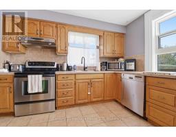 Bedroom - 6864 Sunrise Court, Niagara Falls, ON L2G7V2 Photo 12