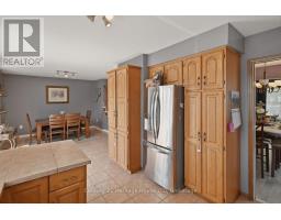 Bedroom - 6864 Sunrise Court, Niagara Falls, ON L2G7V2 Photo 13