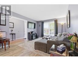 Family room - 6864 Sunrise Court, Niagara Falls, ON L2G7V2 Photo 8