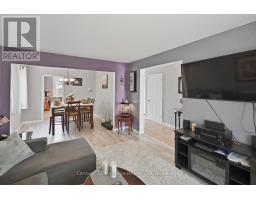 Living room - 6864 Sunrise Court, Niagara Falls, ON L2G7V2 Photo 9