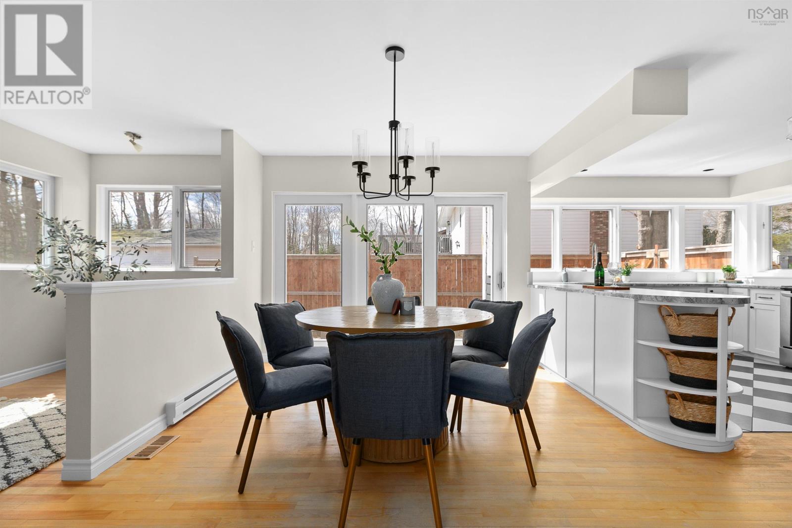 Property 23 of 50 of 140 Pinecrest Boulevard