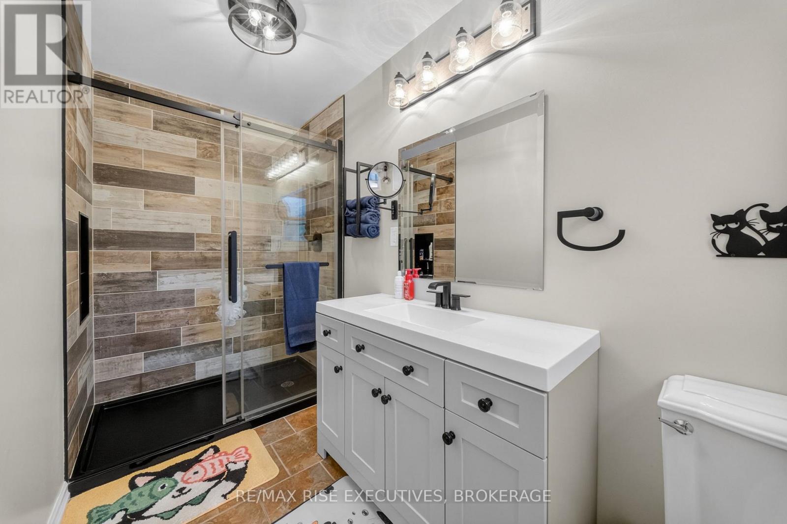 931 LINCOLN DRIVE - 26