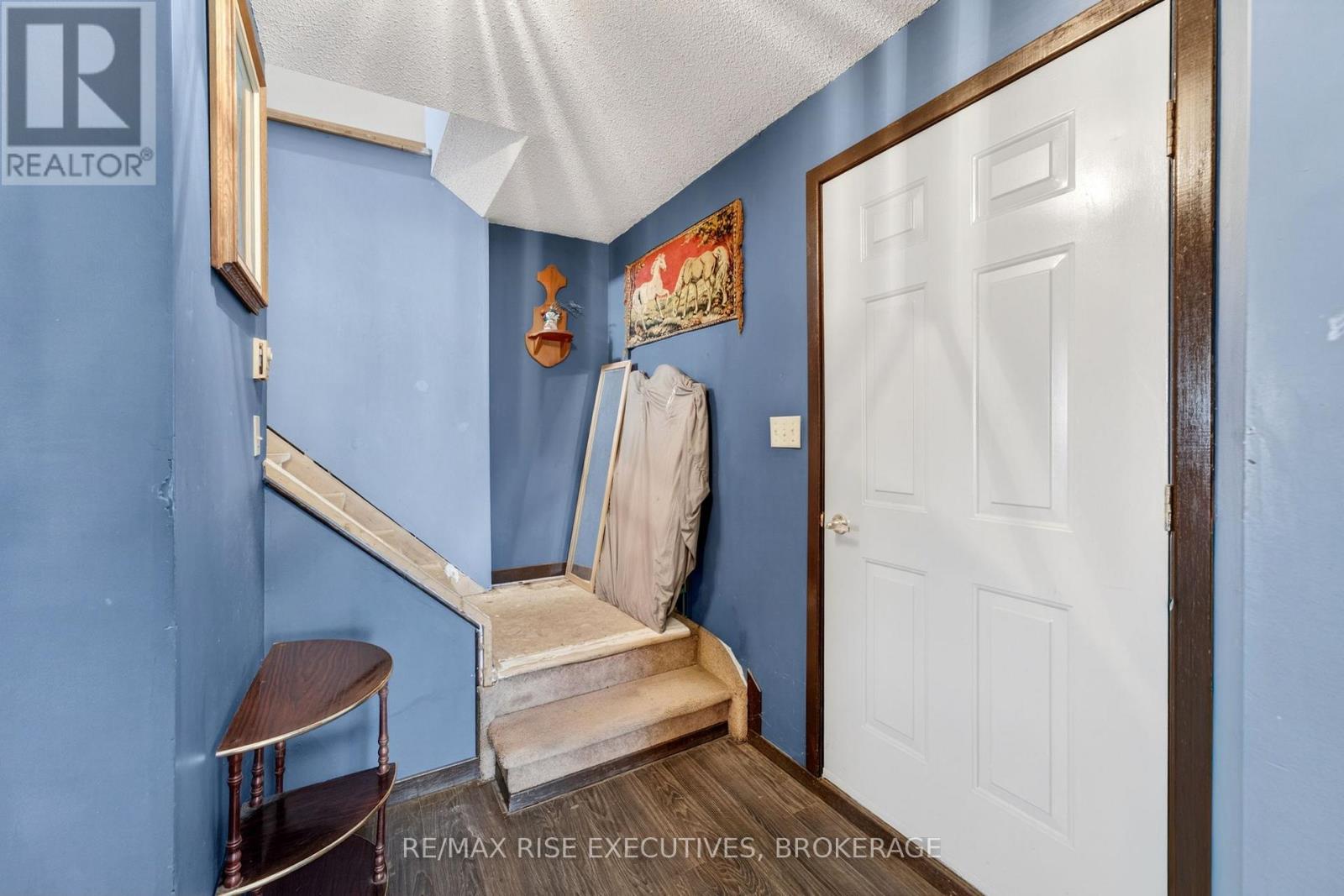 2260 SYDENHAM ROAD - 17