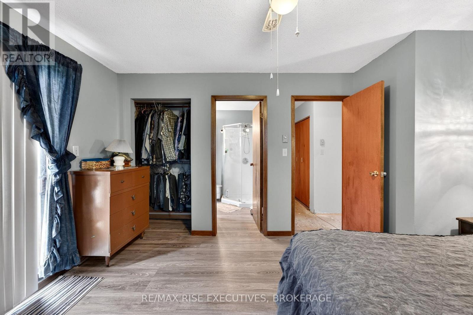 2260 SYDENHAM ROAD - 20