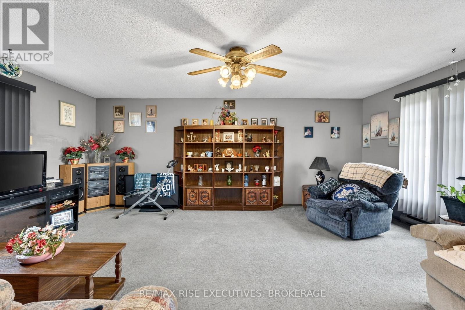 2260 SYDENHAM ROAD - 5