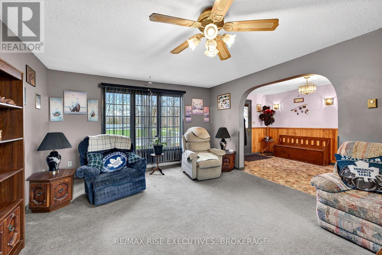 2260 SYDENHAM ROAD - 7