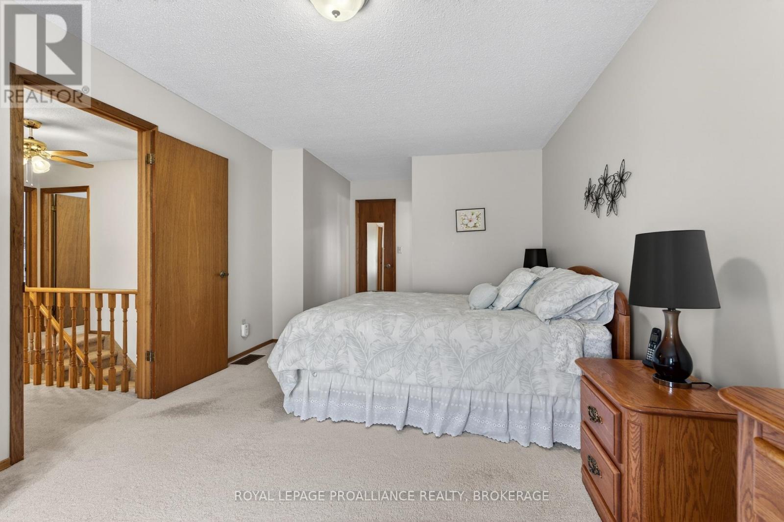 887 CRESTWOOD AVENUE - 18