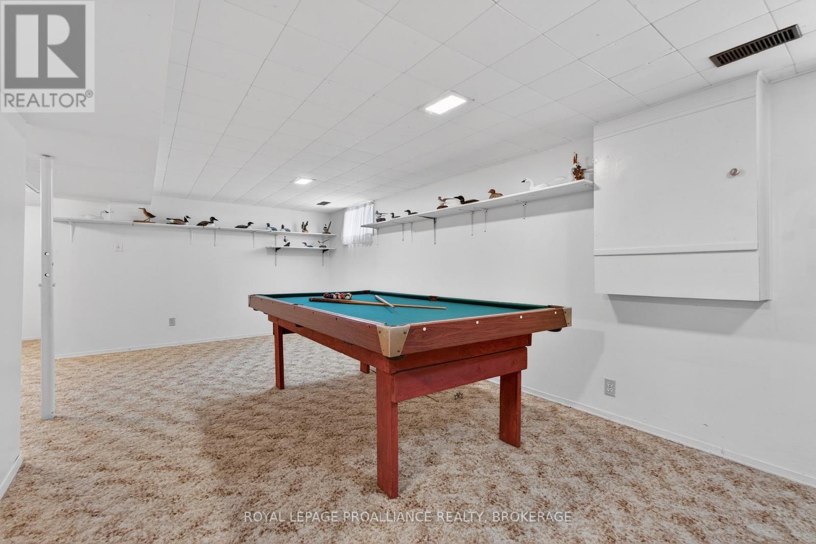 887 CRESTWOOD AVENUE - 27