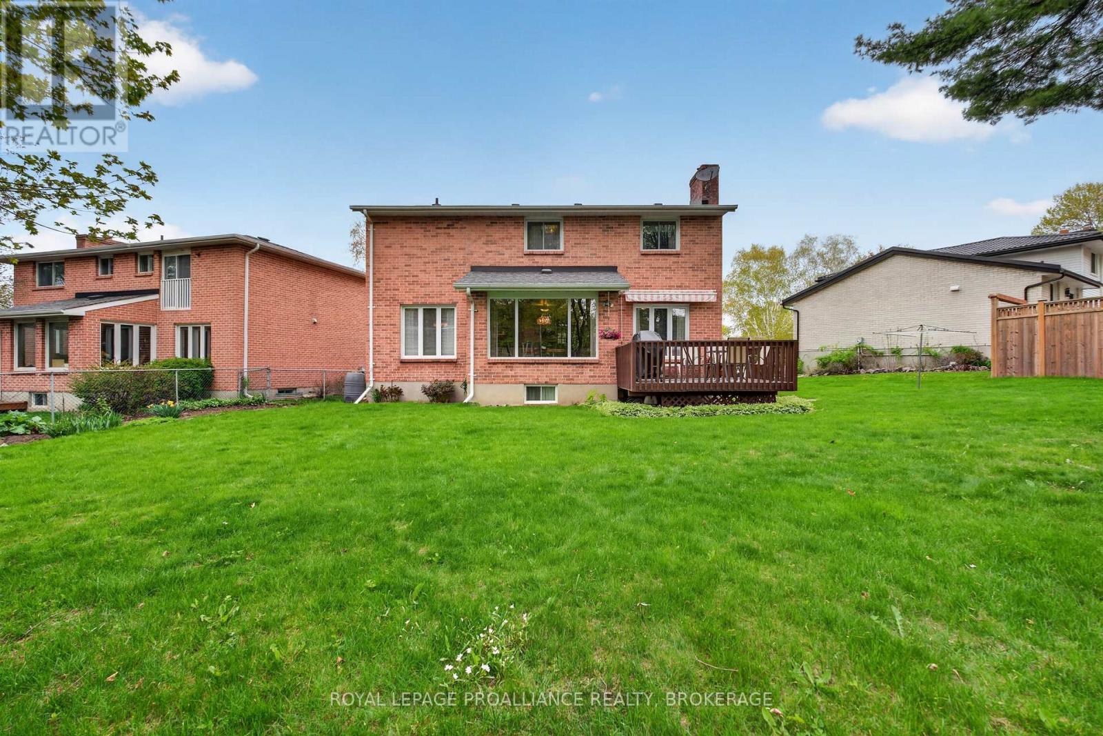 887 CRESTWOOD AVENUE - 41