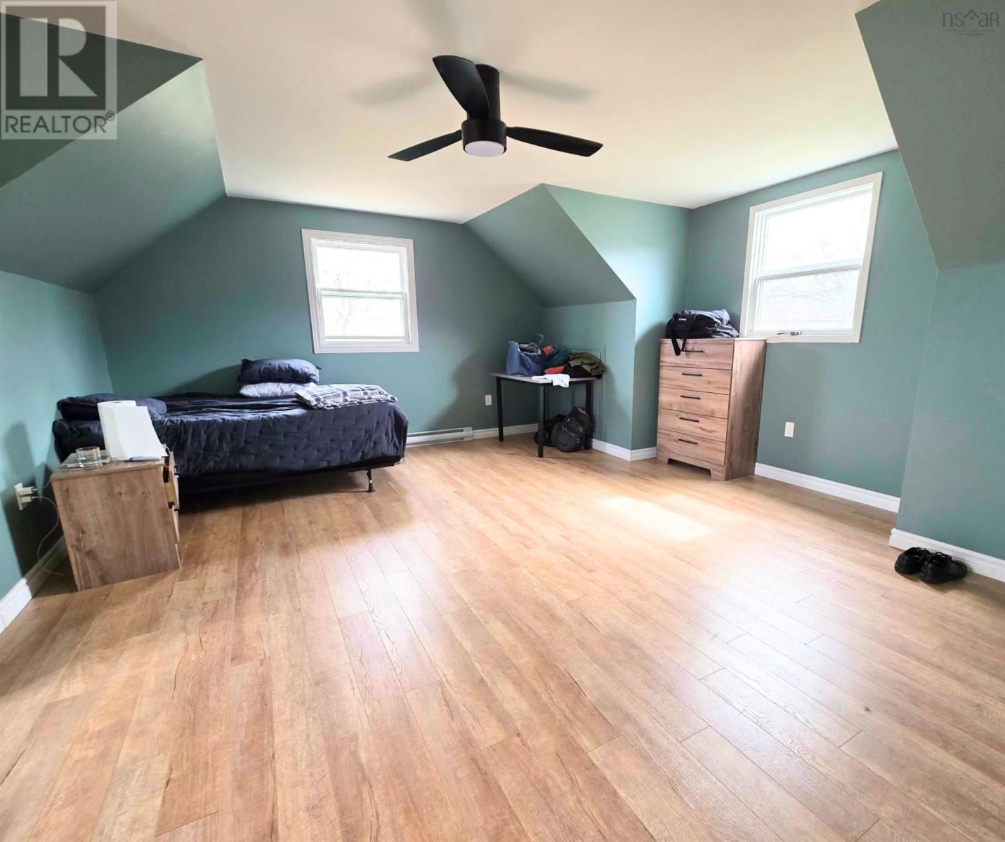 70 Glenn Avenue - 9