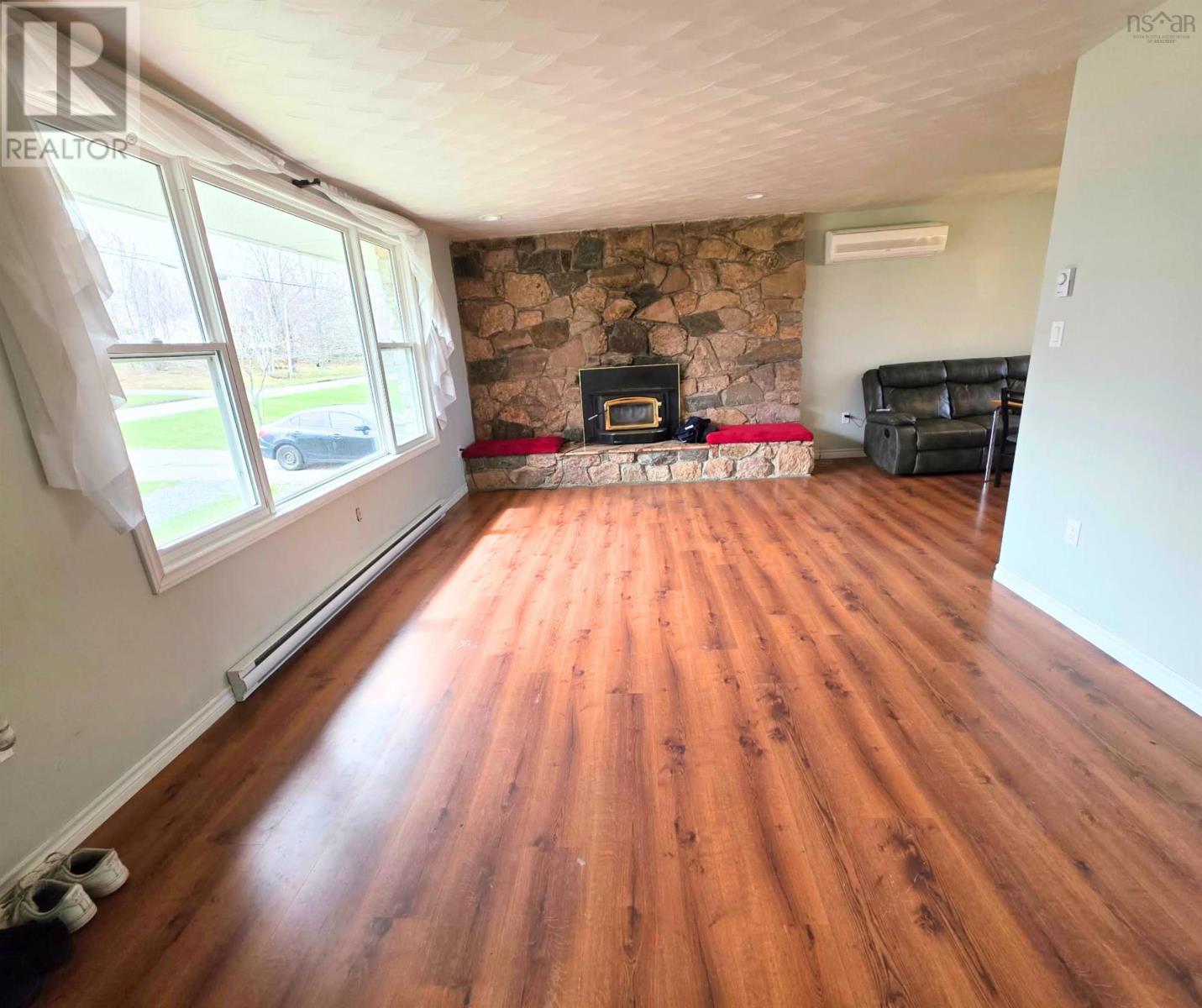 70 Glenn Avenue - 6