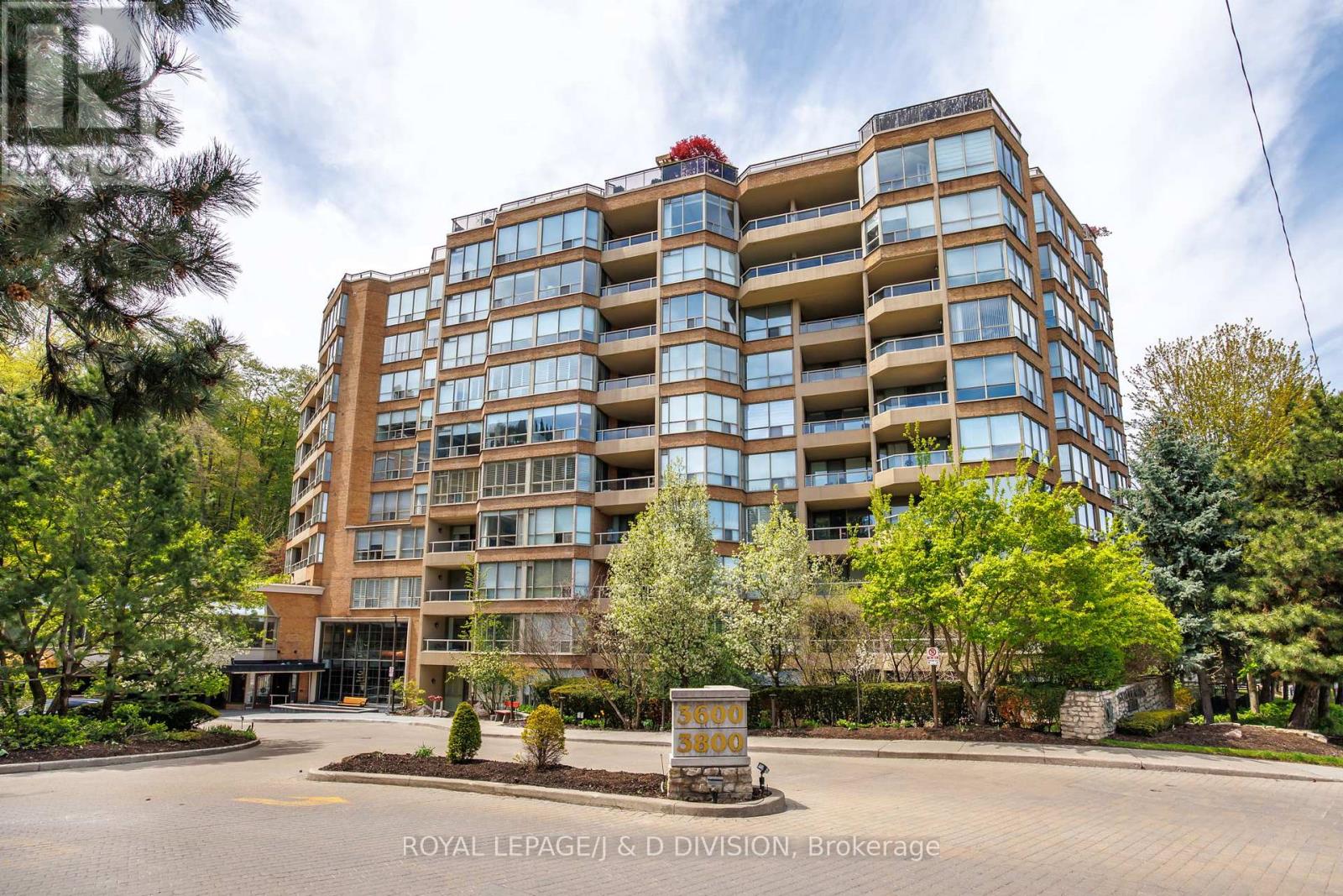 #302 3800 YONGE STREET - 1