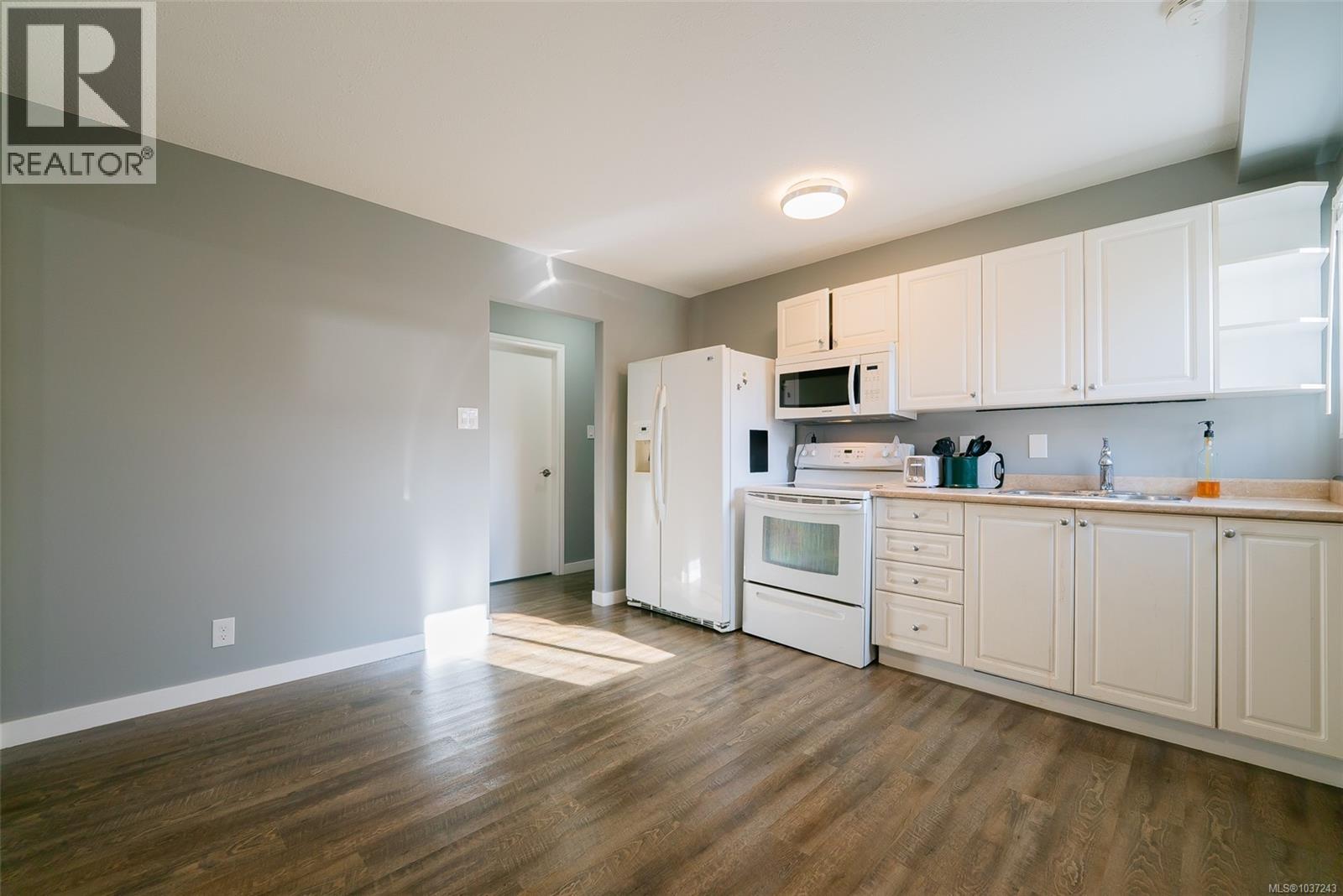 2319 Rosstown Rd, Nanaimo